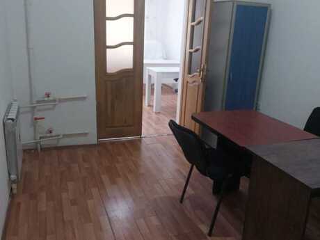 4 otaqlı ofis - Nəsimi r. - 130 m²