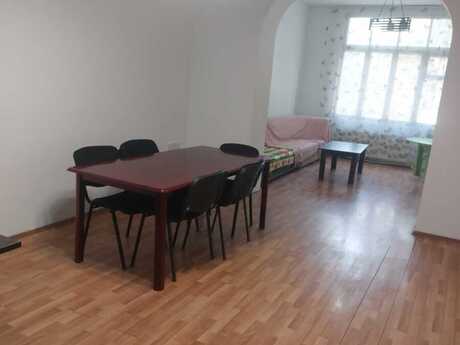 4 otaqlı ofis - Nəsimi r. - 130 m²