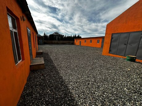 Obyekt - Novxanı q. - 300 m²