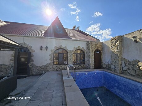 5 otaqlı həyət evi/bağ evi - Şağan q. - 300 m²