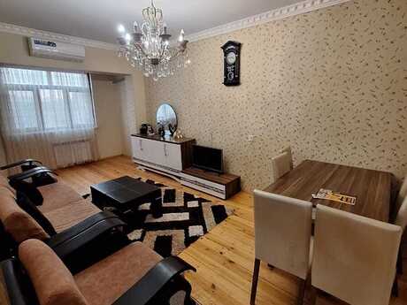 2 otaqlı köhnə tikili - Azadlıq Prospekti m. - 70 m²