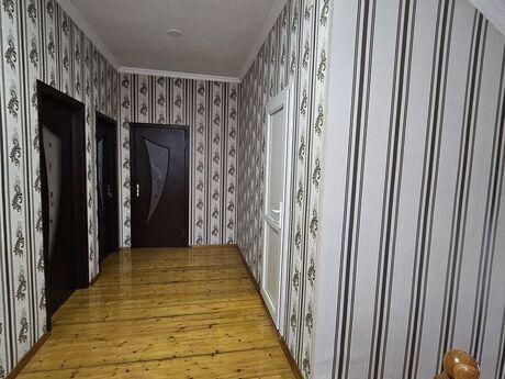 6 otaqlı həyət evi/bağ evi - Mehdiabad q. - 200 m²