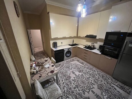 3-комн. новостройка - м. Низами - 107 м²