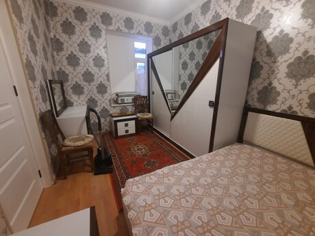 2 otaqlı həyət evi/bağ evi - Bayıl q. - 45 m²