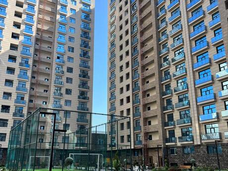 3-комн. новостройка - м. 28 мая - 120 м²