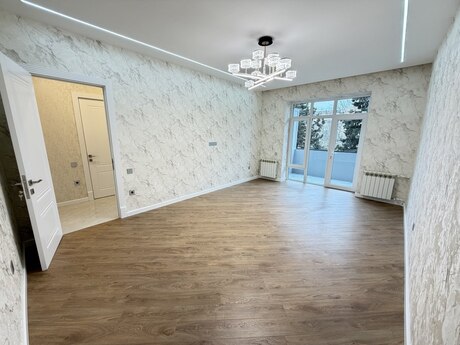 3 otaqlı köhnə tikili - Bakıxanov q. - 80 m²
