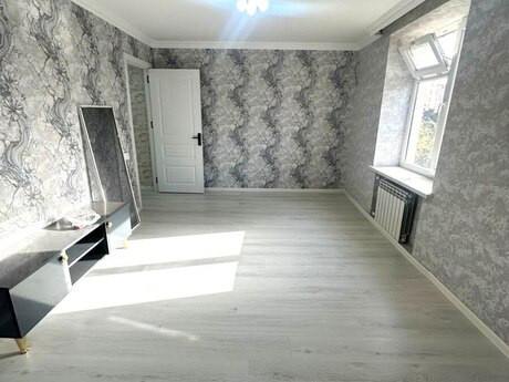 Elan №6042278 - Bakı, Qara Qarayev m., 3 otaqlı, 65 m², 5/5 mərtəbə