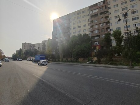 4 otaqlı köhnə tikili - Köhnə Günəşli q. - 100 m²