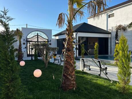 5 otaqlı həyət evi/bağ evi - Mərdəkan q. - 240 m²