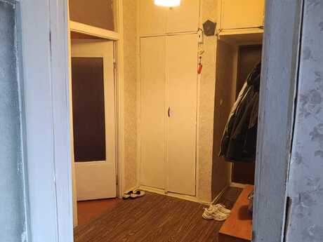 3 otaqlı köhnə tikili - Həzi Aslanov m. - 70 m²