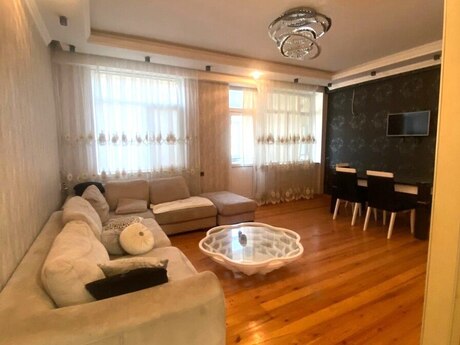 4 otaqlı mənzil, 140 m², Bayıl: 220 000 ₼ 2