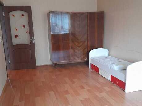 3 otaqlı köhnə tikili - Əhmədli q. - 70 m²