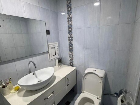 2 otaqlı köhnə tikili - Həzi Aslanov m. - 69 m²