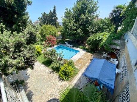 5 otaqlı həyət evi/bağ evi - Buzovna q. - 200 m²