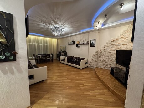 3 otaqlı yeni tikili - Həzi Aslanov m. - 148 m²