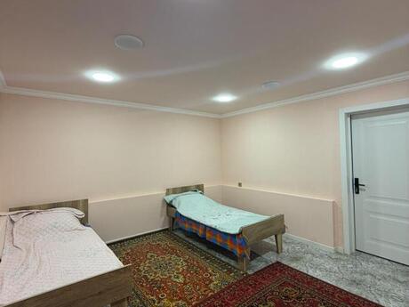 3 otaqlı həyət evi/bağ evi - Badamdar q. - 70 m²