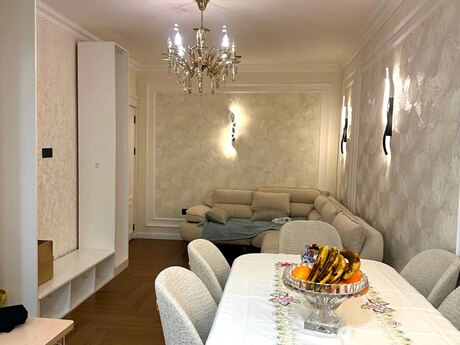 4 otaqlı köhnə tikili - Neftçilər m. - 100 m²