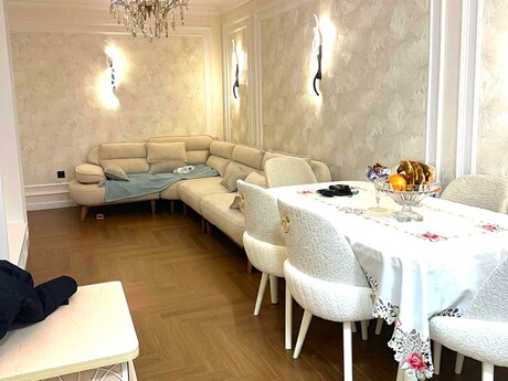 4 otaqlı köhnə tikili - Neftçilər m. - 100 m²