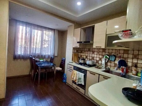 4-комн. вторичка - м. Азадлыг проспекти - 110 м²