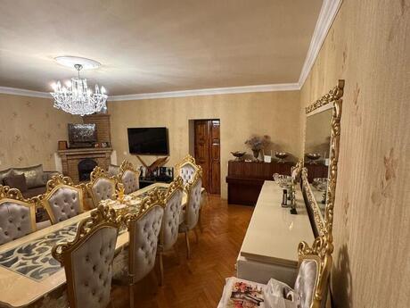 7 otaqlı köhnə tikili - Badamdar q. - 187 m²