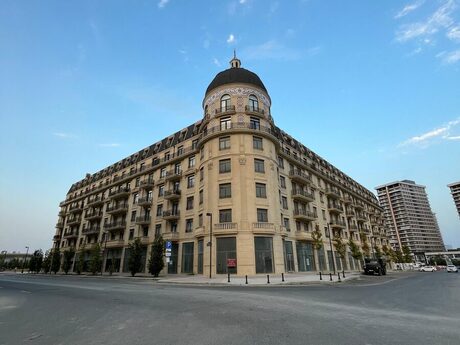 4 otaqlı yeni tikili - Ağ şəhər q. - 121 m²
