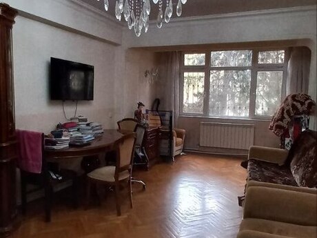 Elan №6043283 - Bakı, Gənclik m., 2 otaqlı, 70 m², 2/9 mərtəbə