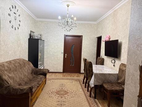 4 otaqlı köhnə tikili - Memar Əcəmi m. - 90 m²