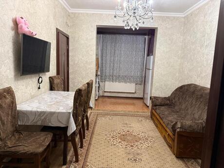 4 otaqlı köhnə tikili - Memar Əcəmi m. - 90 m²