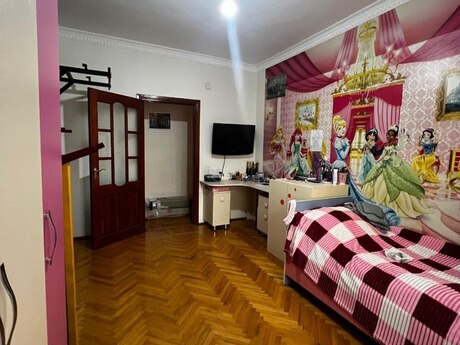 4 otaqlı mənzil, 130 m², İnşaatçılar: 235 000 ₼ 5