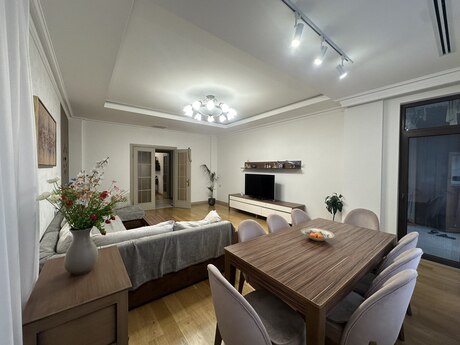 3-комн. новостройка - Насиминский  р. - 130 м²