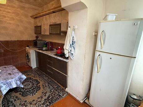 Binədə 4 otaqlı köhnə tikili mənzil satılır, 78 m², 115 000 AZN, şəkil 5 / 12
