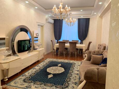 Elan №6043517 - Bakı, Elmlər Akademiyası m., 3 otaqlı, 130 m², 10/20 mərtəbə