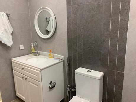 3-комн. новостройка - м. Элмляр Академиясы - 130 м²