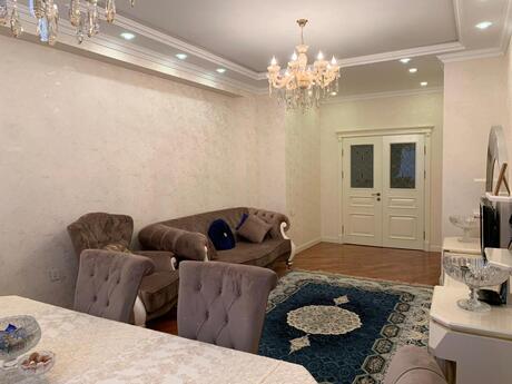 3-комн. новостройка - м. Элмляр Академиясы - 130 м²