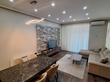 2 otaqlı yeni tikili - 8 Noyabr m. - 110 m²