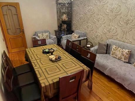 4 otaqlı köhnə tikili - 9-cu mikrorayon q. - 105 m²