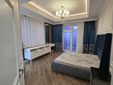 3 otaqlı yeni tikili - Ağ şəhər q. - 130 m²