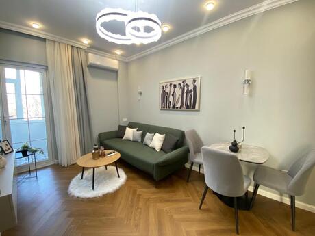 Elan №6043729 - Bakı, Nərimanov r., 2 otaqlı, 55 m², 3/5 mərtəbə