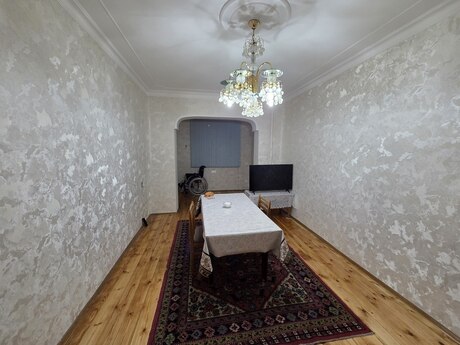 3-комн. вторичка - м. Азадлыг проспекти - 90 м²