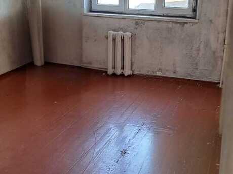 2 otaqlı köhnə tikili - Yeni Günəşli q. - 60 m²