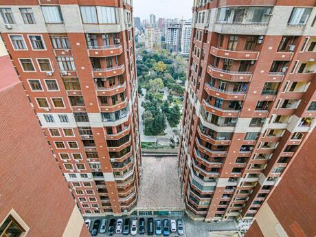 3 otaqlı yeni tikili - Nizami m. - 153 m²