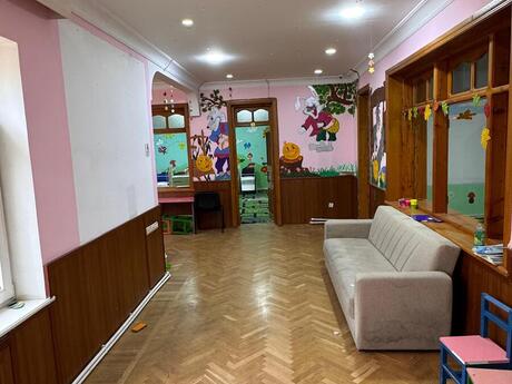 Obyekt - İnşaatçılar m. - 666 m²