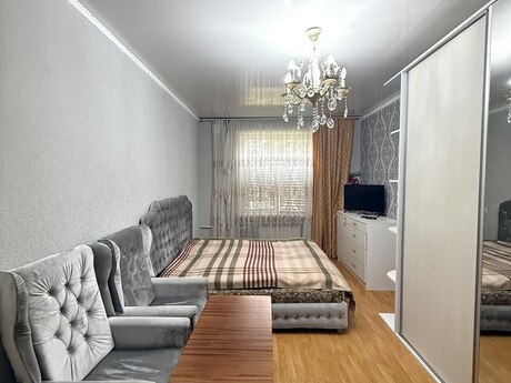 2-комн. вторичка - м. Ахмедлы - 60 м²