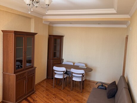 2 otaqlı yeni tikili - 8 Noyabr m. - 100 m²