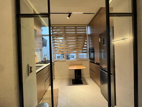 3 otaqlı köhnə tikili - Neftçilər m. - 60 m²