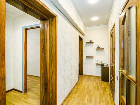 3 otaqlı köhnə tikili - Sahil m. - 125 m²