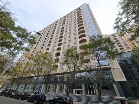 3 otaqlı yeni tikili - Nəsimi r. - 141 m²