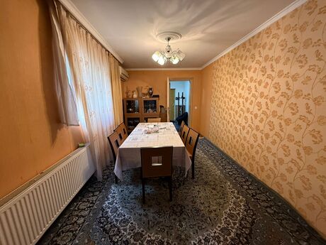 4 otaqlı köhnə tikili - Elmlər Akademiyası m. - 80 m²