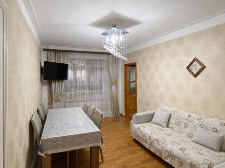 Elan №6044286 - Bakı, Xalqlar Dostluğu m., 2 otaqlı, 55 m², 2/5 mərtəbə