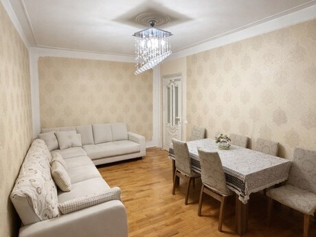 2 otaqlı köhnə tikili - Xalqlar Dostluğu m. - 55 m²